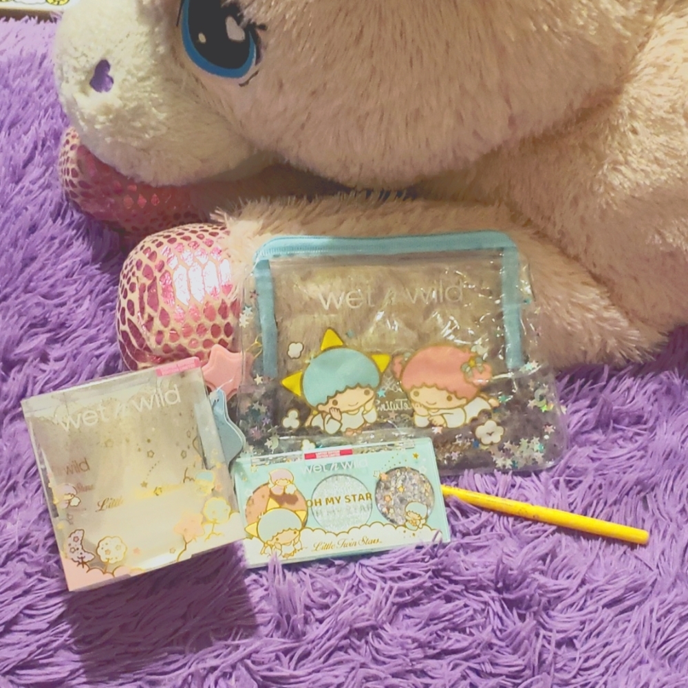 Nwt wet n wild little twin stars bundle